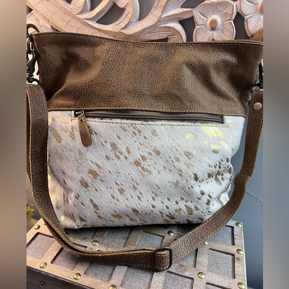 Myra Bag - Picture 7 of 12